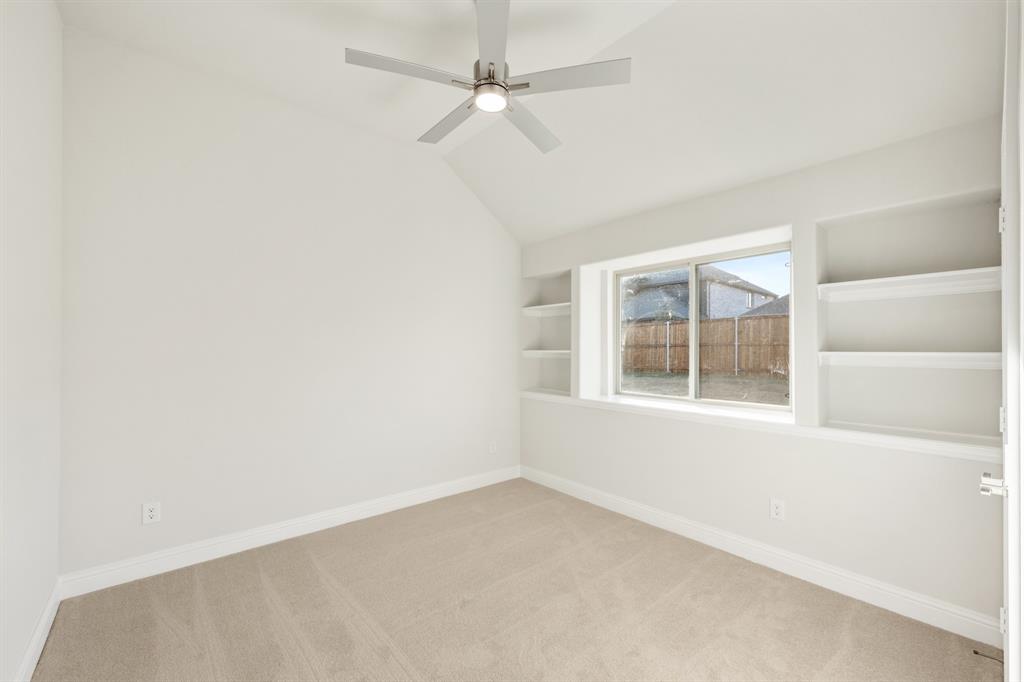 302 Kettlewood Drive Property Photo 26