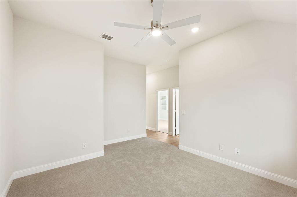 302 Kettlewood Drive Property Photo 32