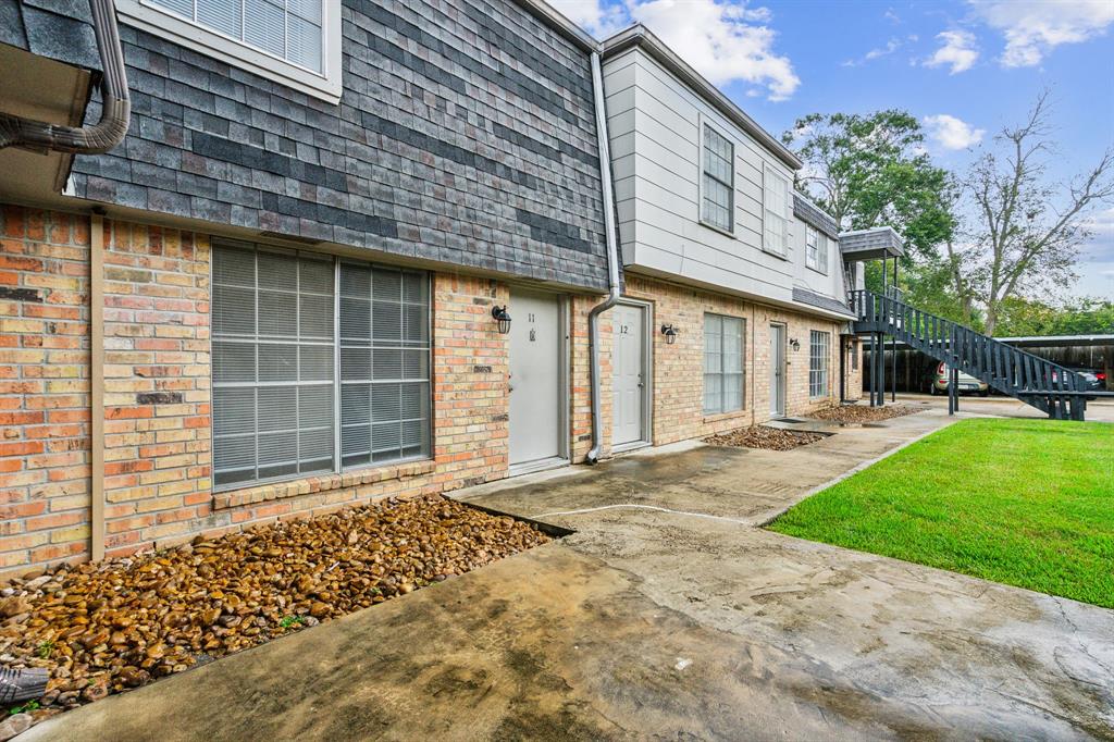 2290 Long Street Property Photo 3
