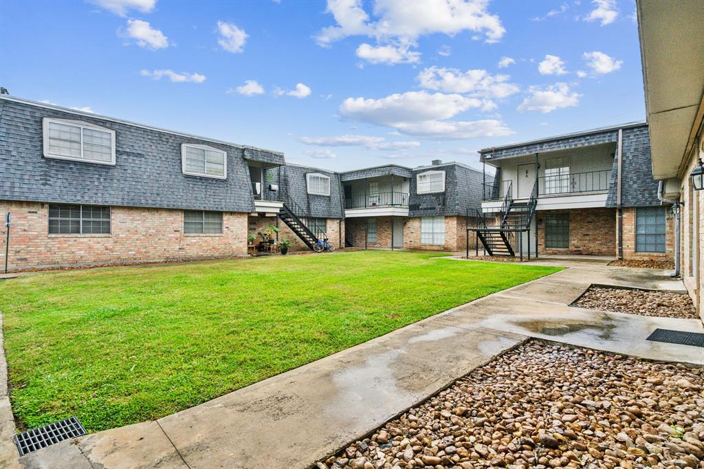 2290 Long Street Property Photo 12