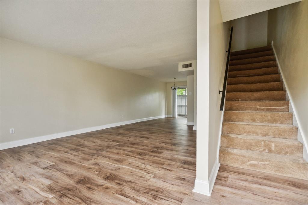 2290 Long Street Property Photo 28