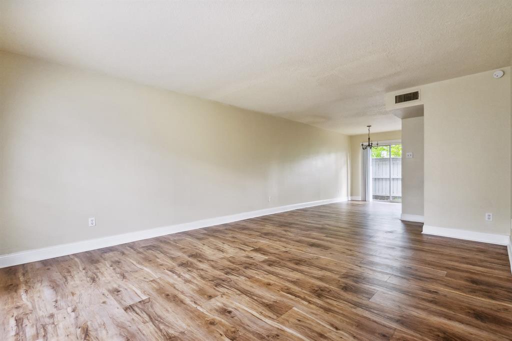 2290 Long Street Property Photo 29