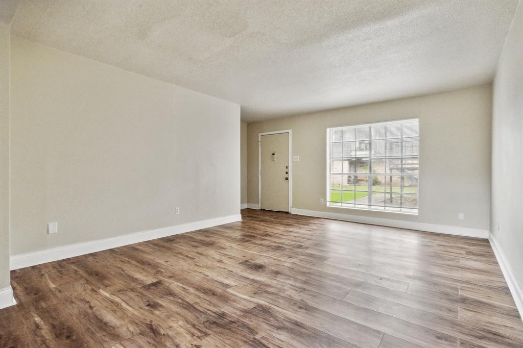 2290 Long Street Property Photo 31