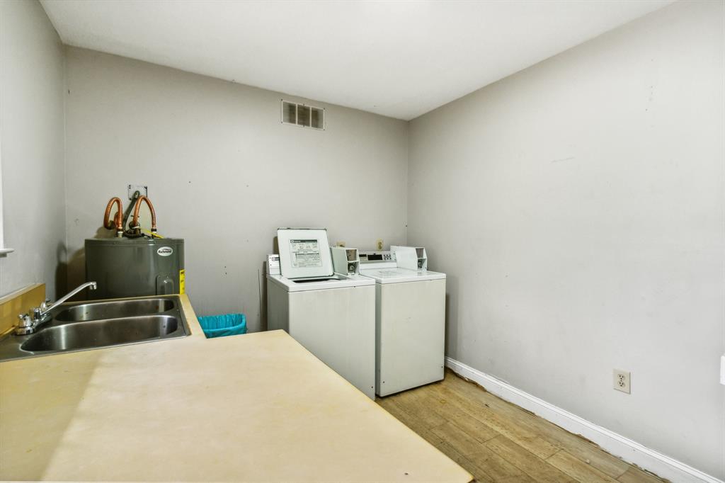 2290 Long Street Property Photo 36
