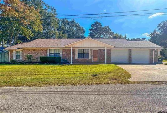 23258 Lakewood Drive Property Photo