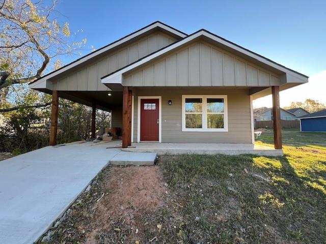 1210 S Travis Avenue Property Photo 1