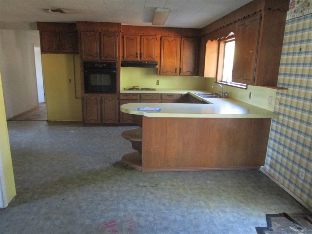 4136 Pines Road Property Photo 6