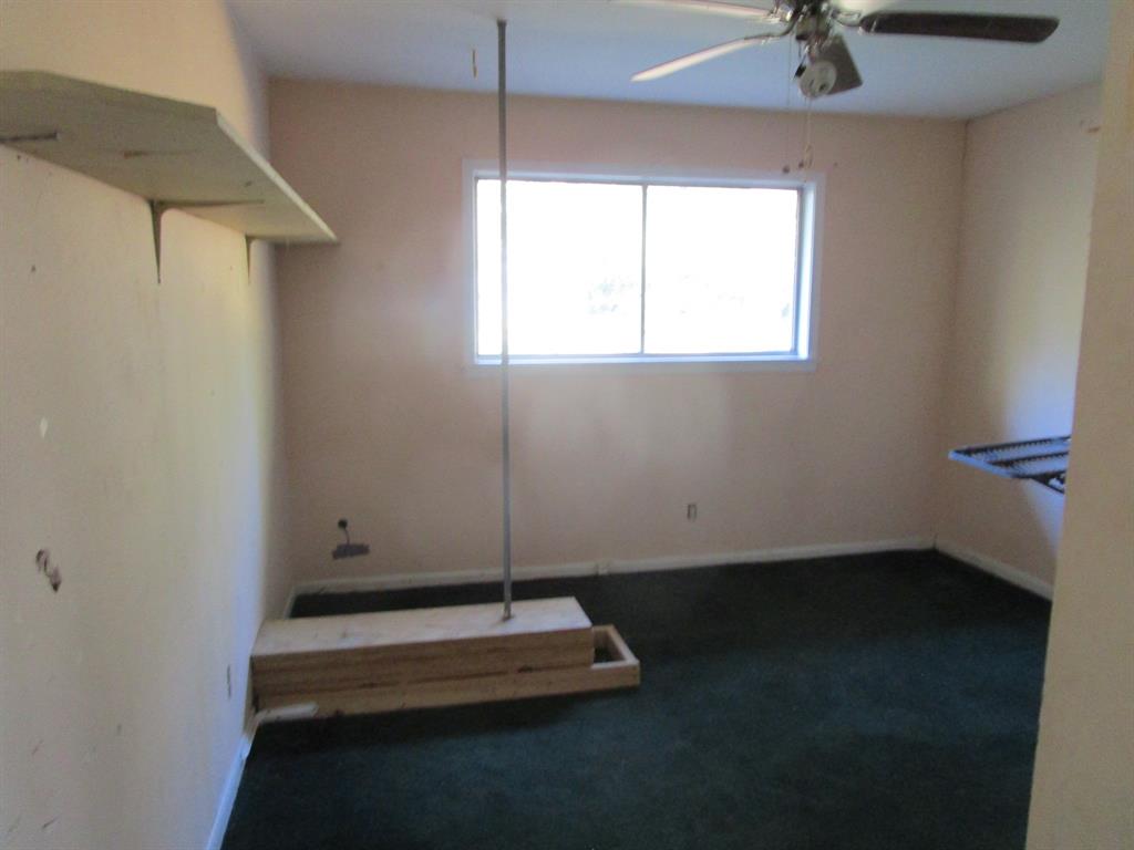 4136 Pines Road Property Photo 13