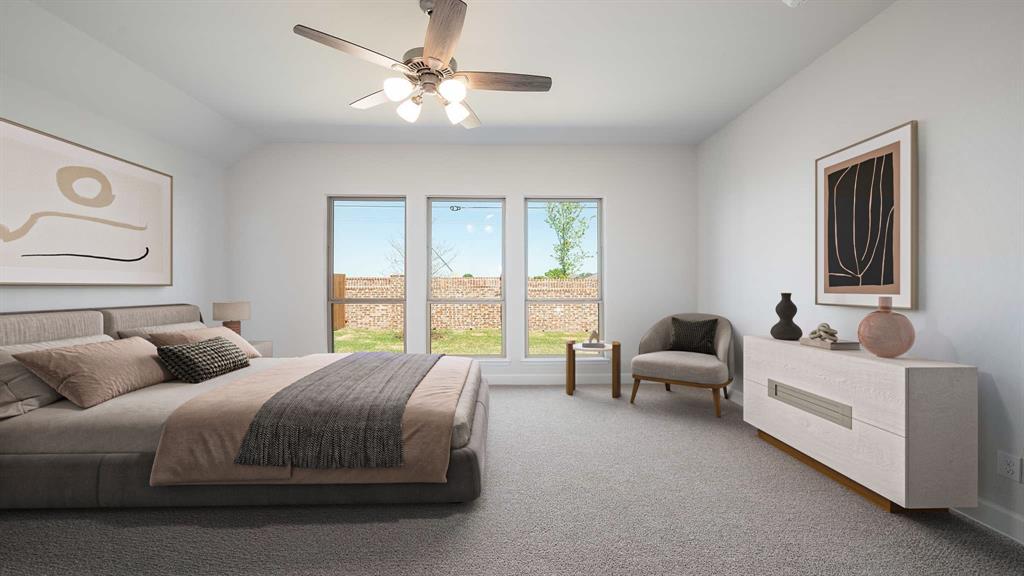 2457 Auburn Street Property Photo 4