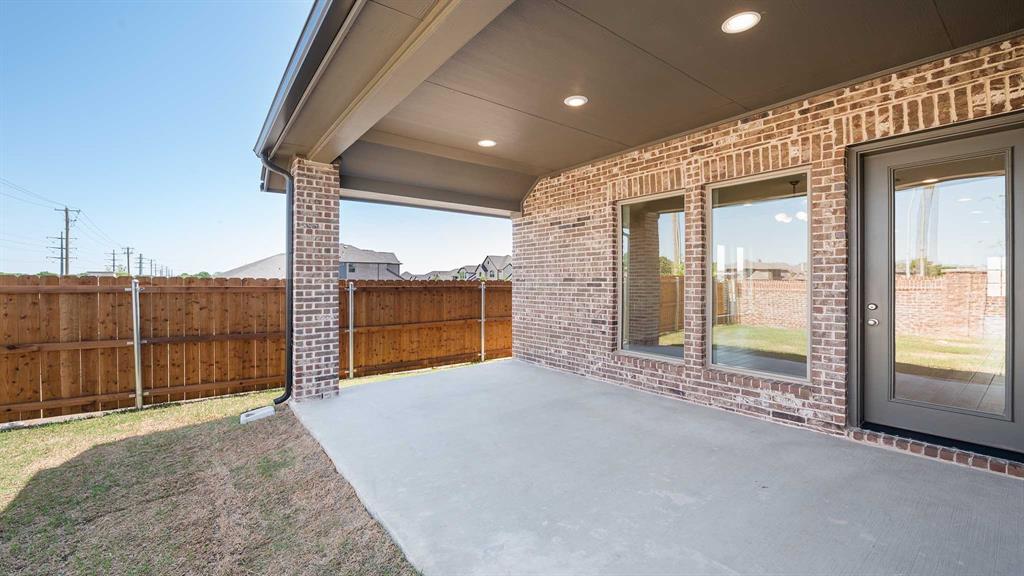 2457 Auburn Street Property Photo 19