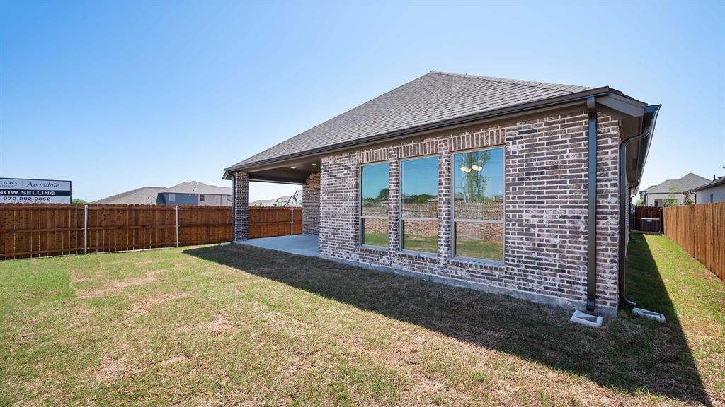 2457 Auburn Street Property Photo 20