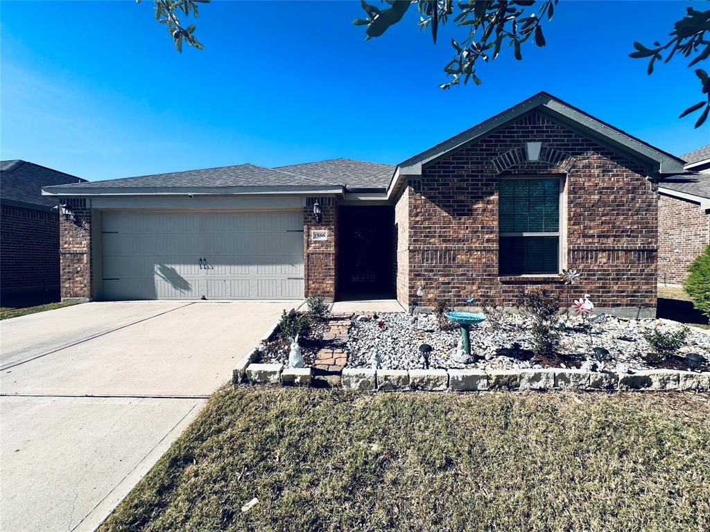 1586 Twin Hills Way Property Photo 1