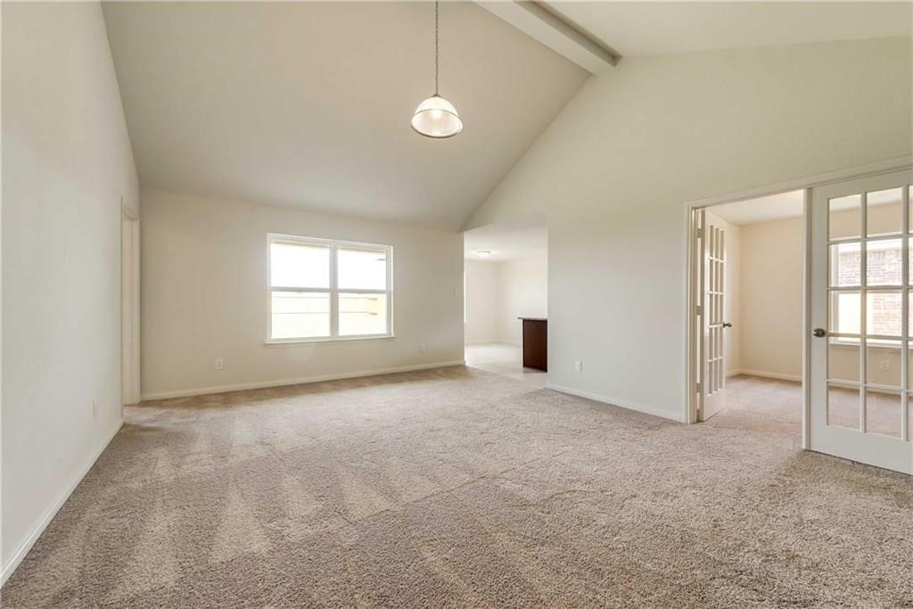 1586 Twin Hills Way Property Photo 4