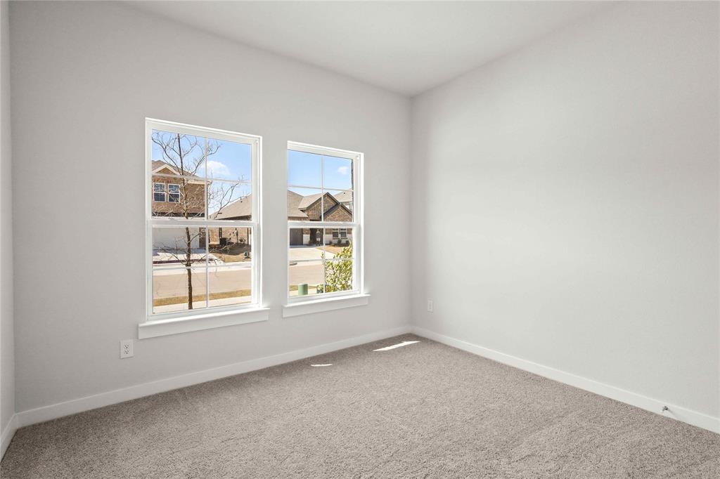 677 Scarlett Street Property Photo 11