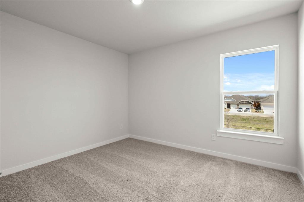677 Scarlett Street Property Photo 14