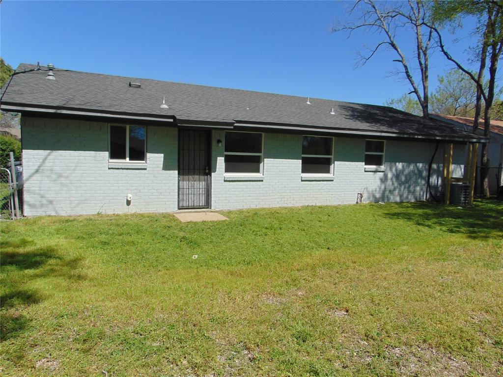 3450 Pacesetter Drive Property Photo 18