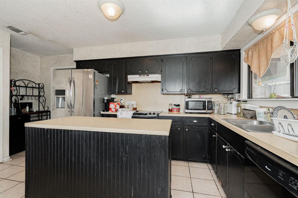 1802 Westgate Drive Property Photo 10