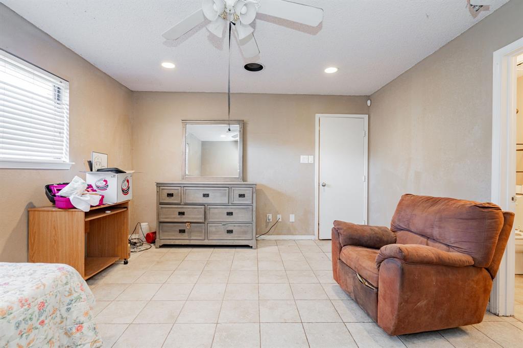 1802 Westgate Drive Property Photo 14
