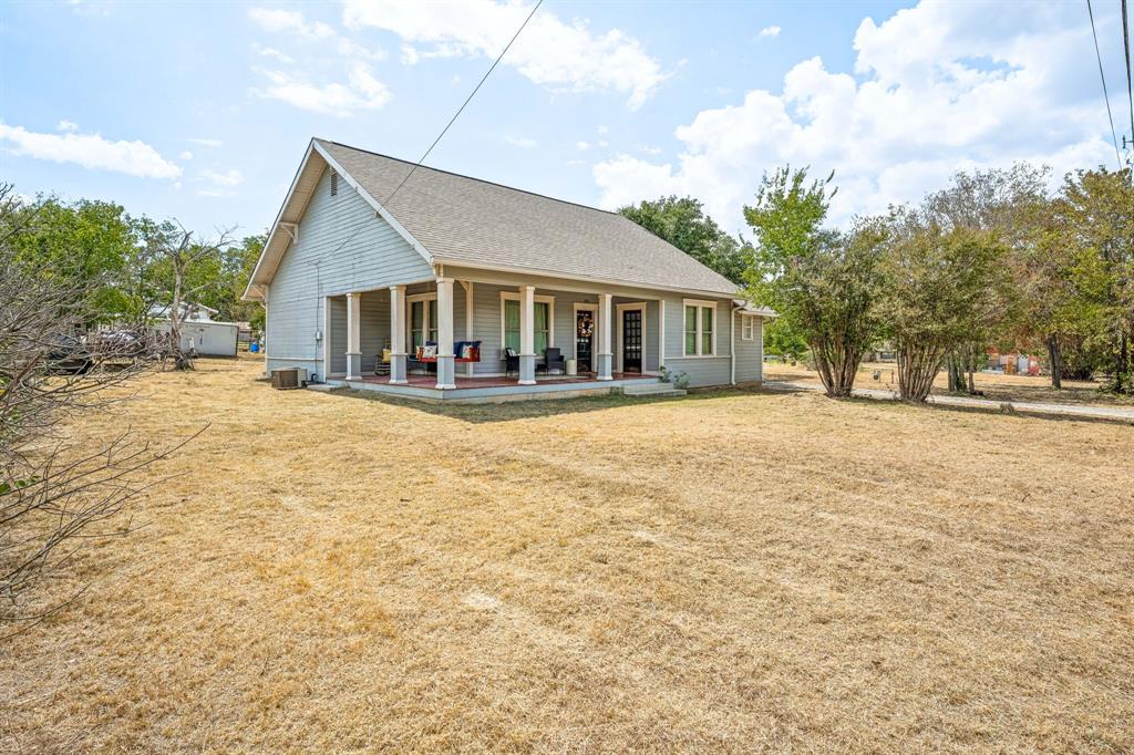 632 E Labadie Avenue Property Photo 2
