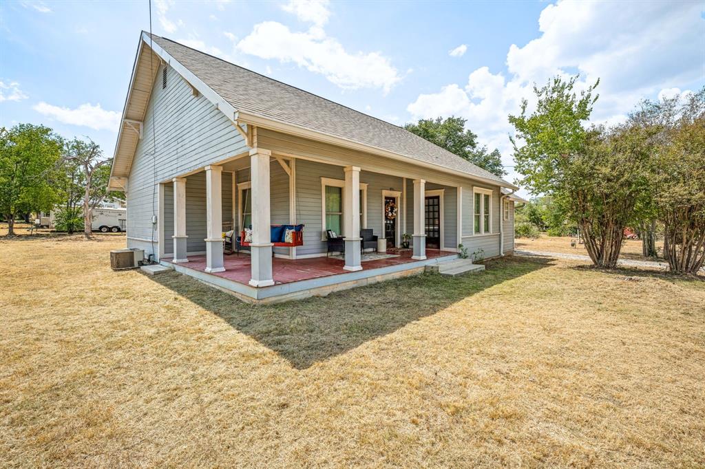 632 E Labadie Avenue Property Photo 5