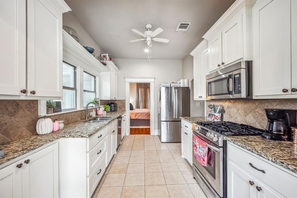 632 E Labadie Avenue Property Photo 15