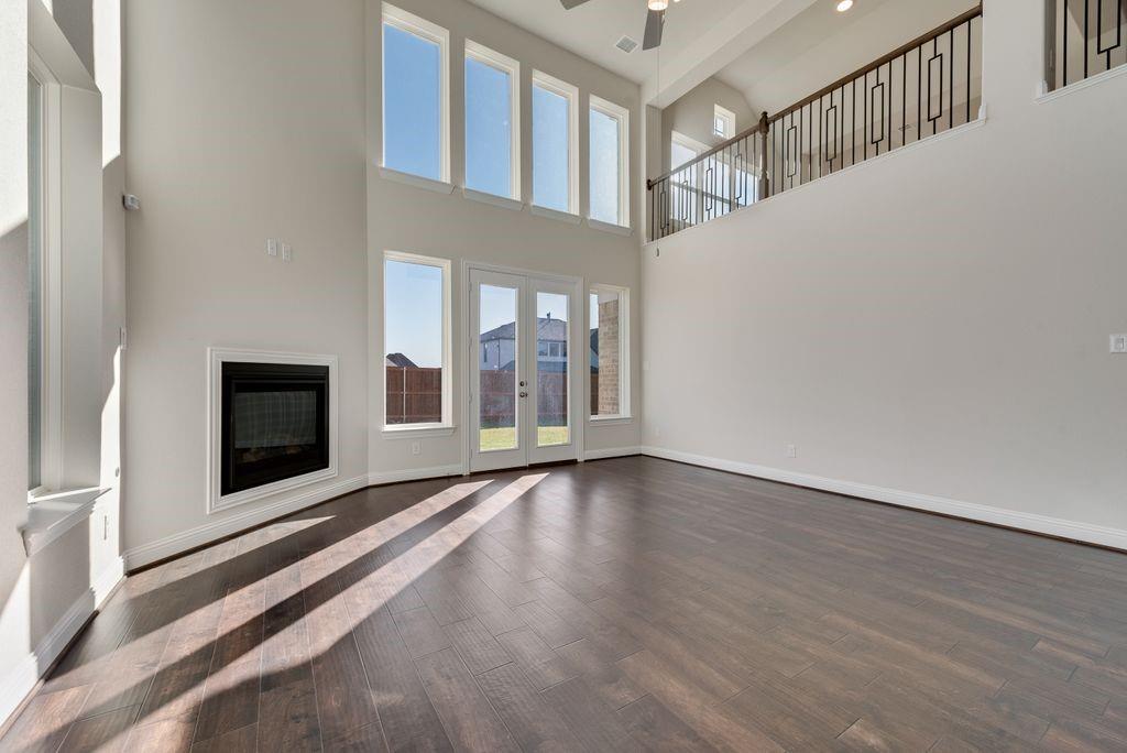 2438 Meridian Place Property Photo 11