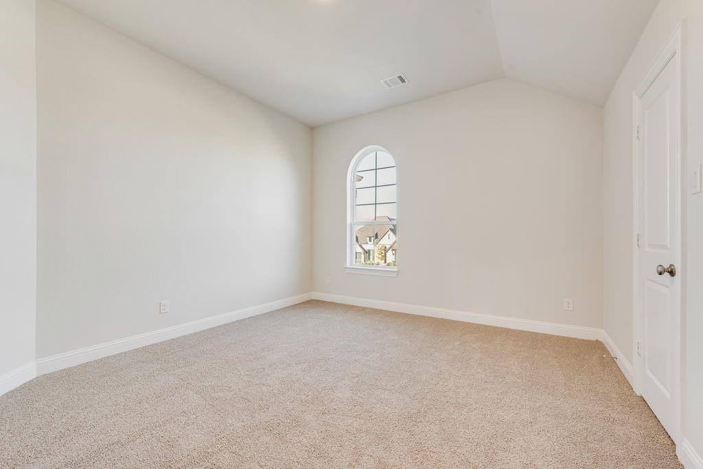 2438 Meridian Place Property Photo 33