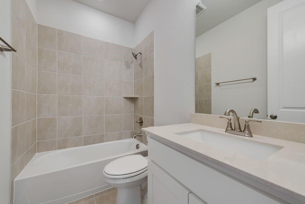 2438 Meridian Place Property Photo 37