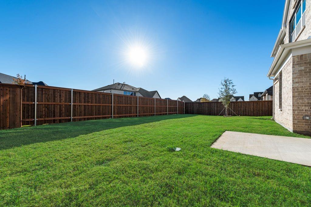2438 Meridian Place Property Photo 38