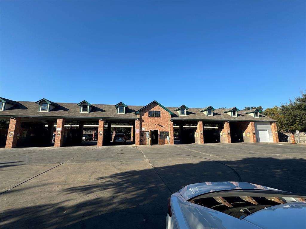 3025 Arapaho Road Property Photo 1