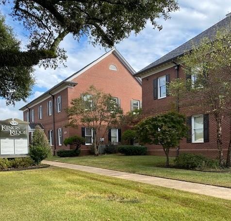 831 Kings Highway Property Photo 1