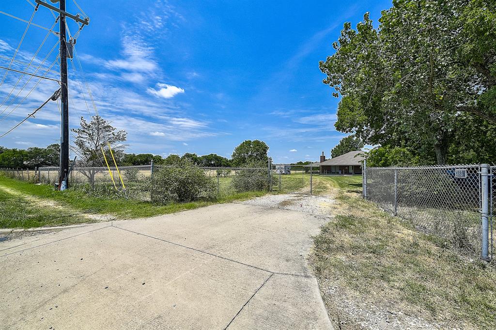 3835 Milrany Lane Property Photo 7