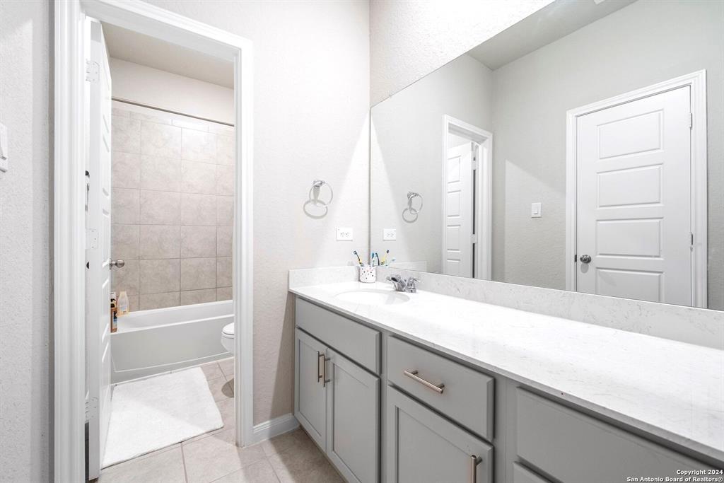 14502 Camperdown Property Photo 13