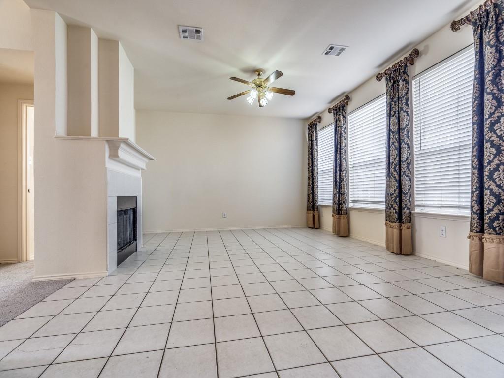 2425 Hunters Run Drive Property Photo 6