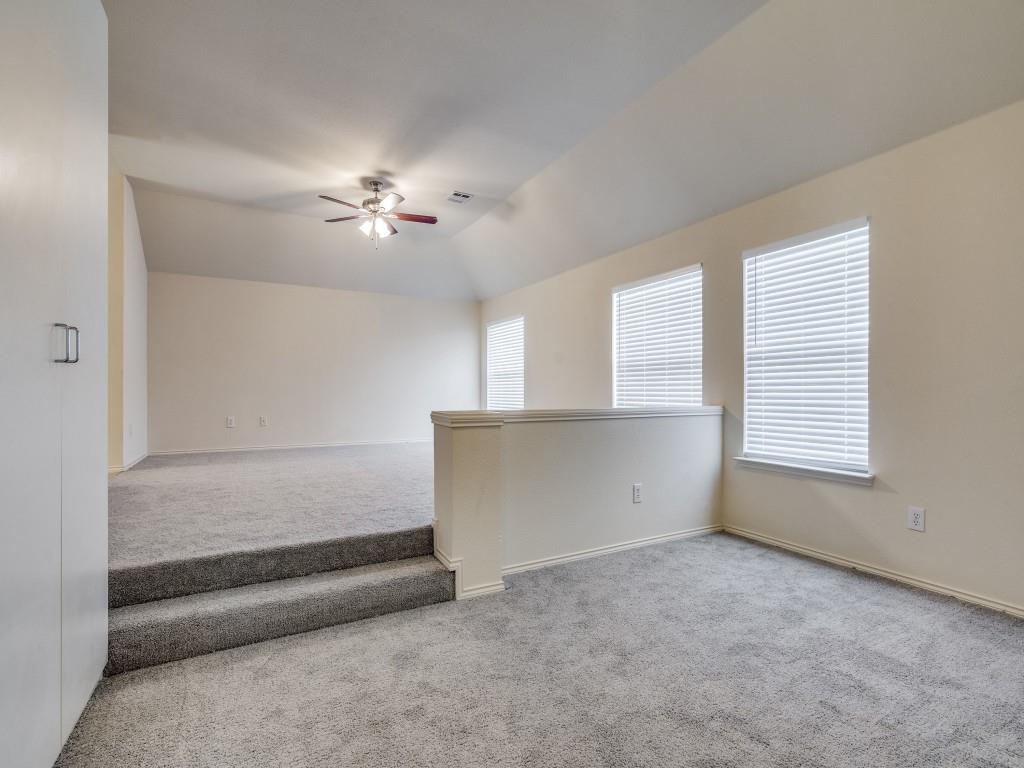 2425 Hunters Run Drive Property Photo 19