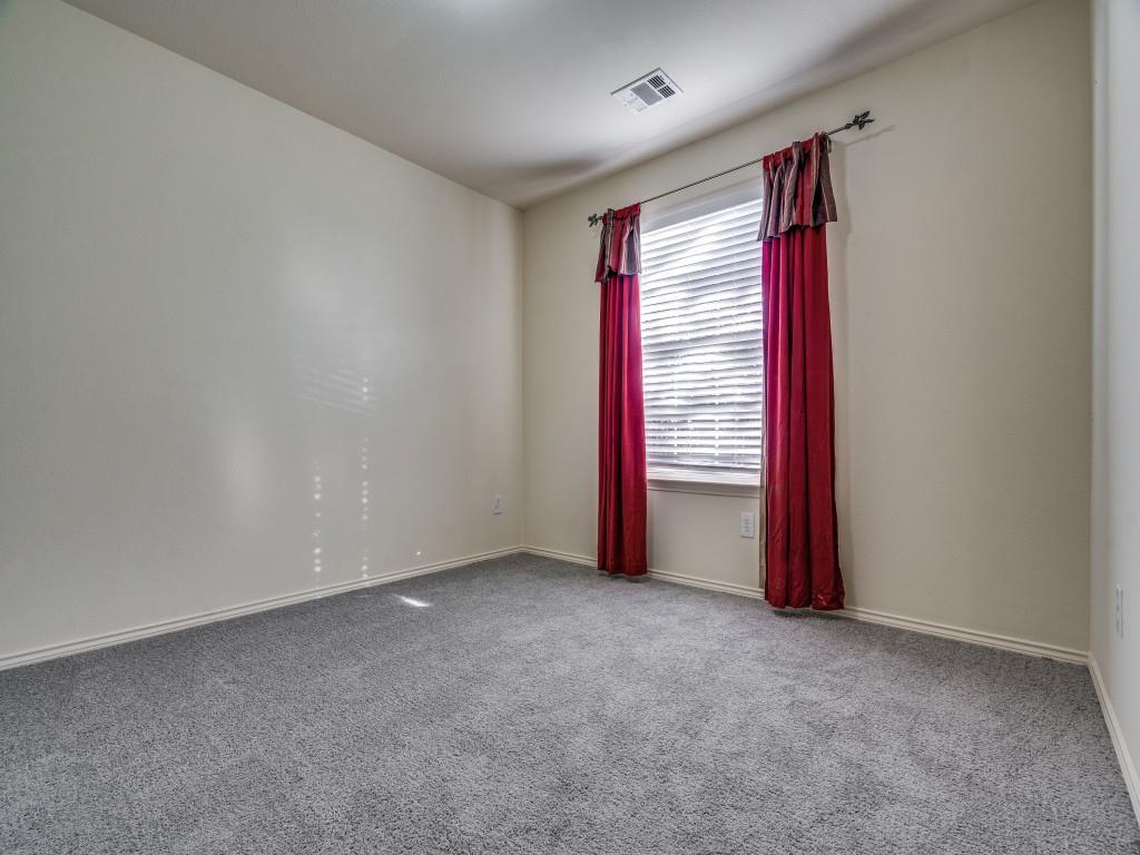 2425 Hunters Run Drive Property Photo 30
