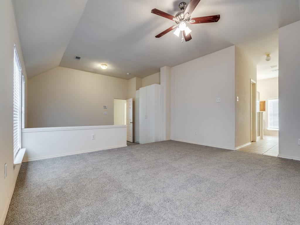 2425 Hunters Run Drive Property Photo 34