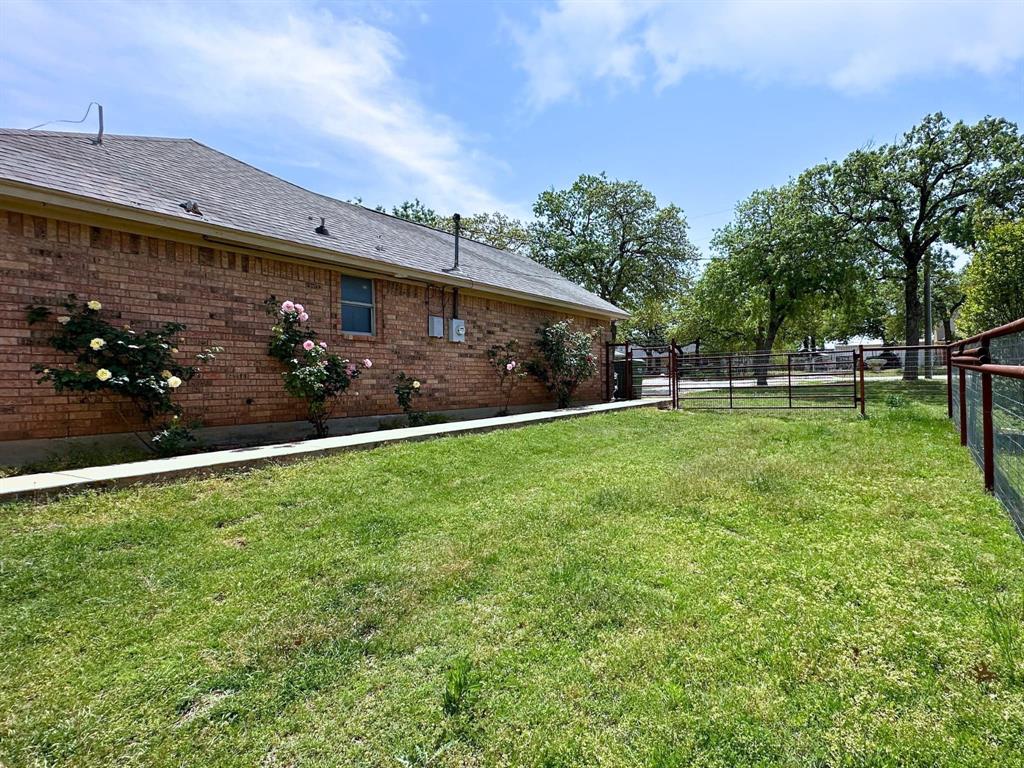 817 Cherry Lane Property Photo 7
