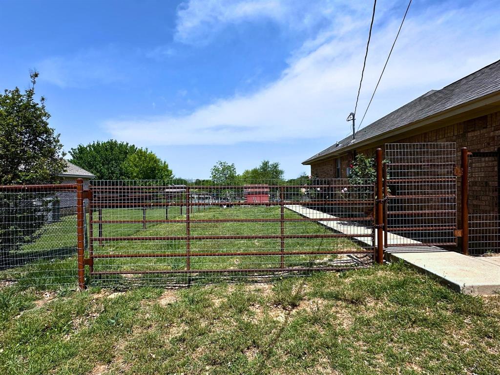 817 Cherry Lane Property Photo 11