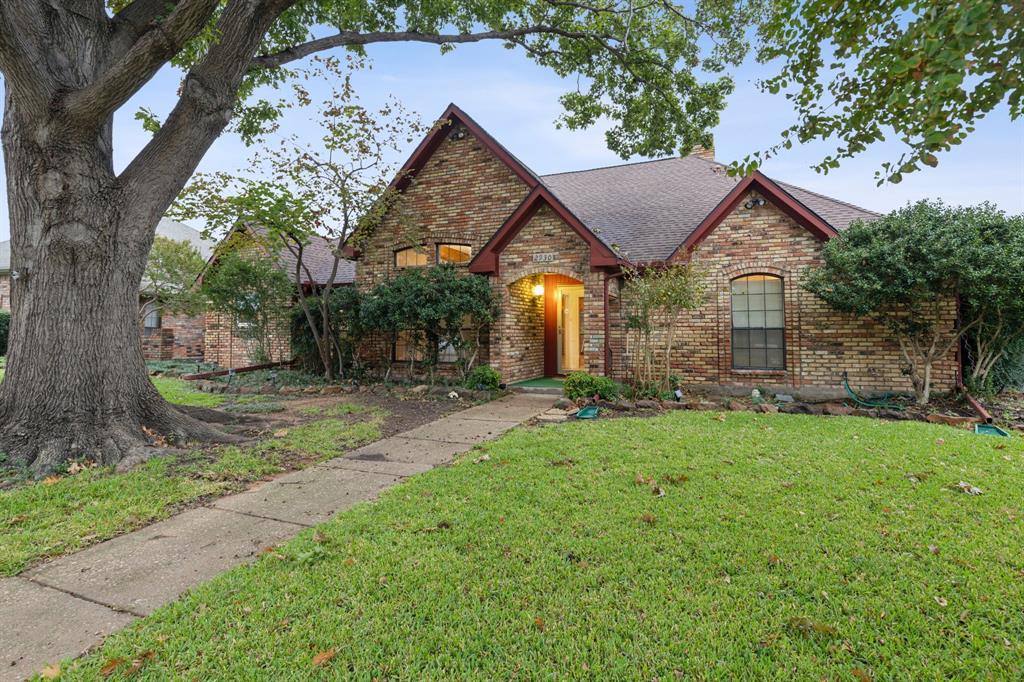 2930 Cambridgeshire Drive Property Photo