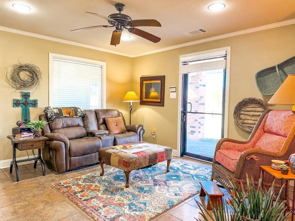 807 Fm-489 Property Photo 6
