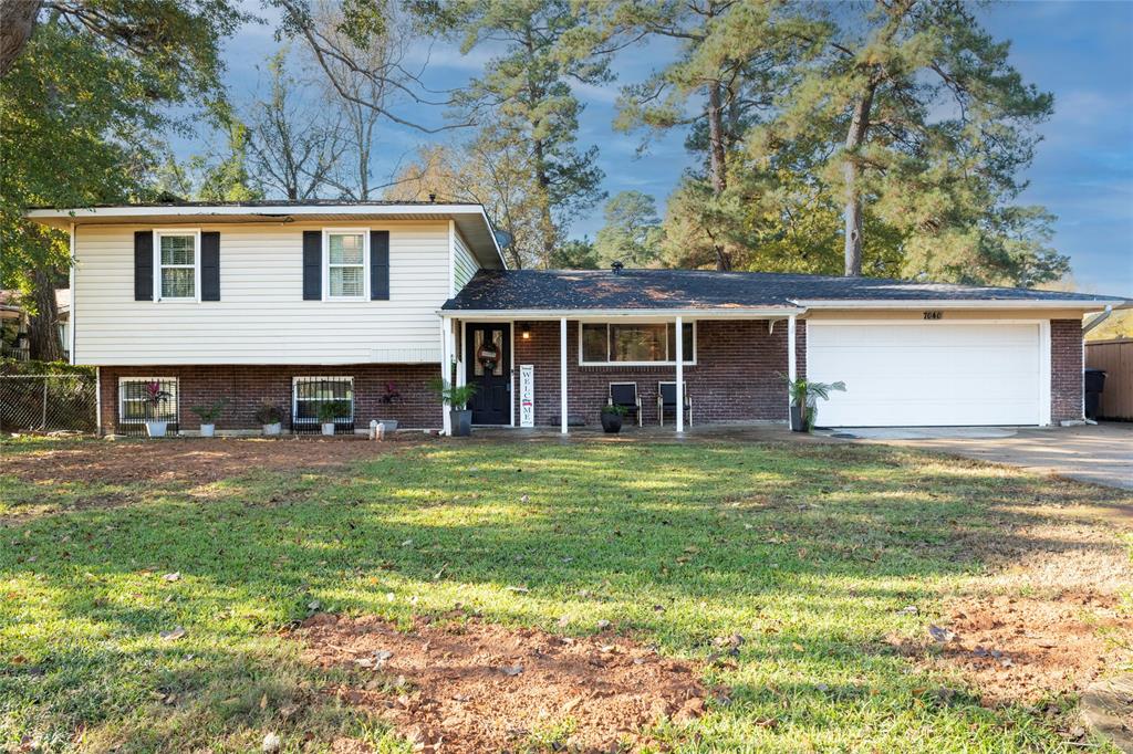 7040 Creswell Road Property Photo 1