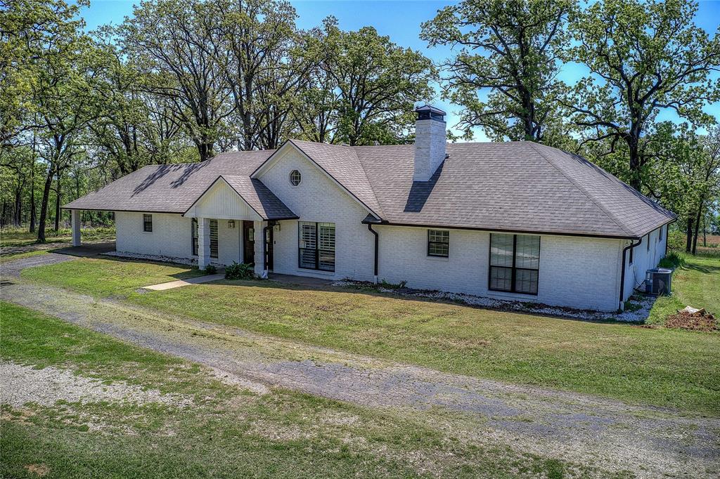 579 County Road 1843 Property Photo 6