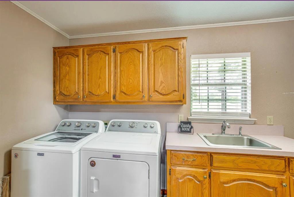 579 County Road 1843 Property Photo 21