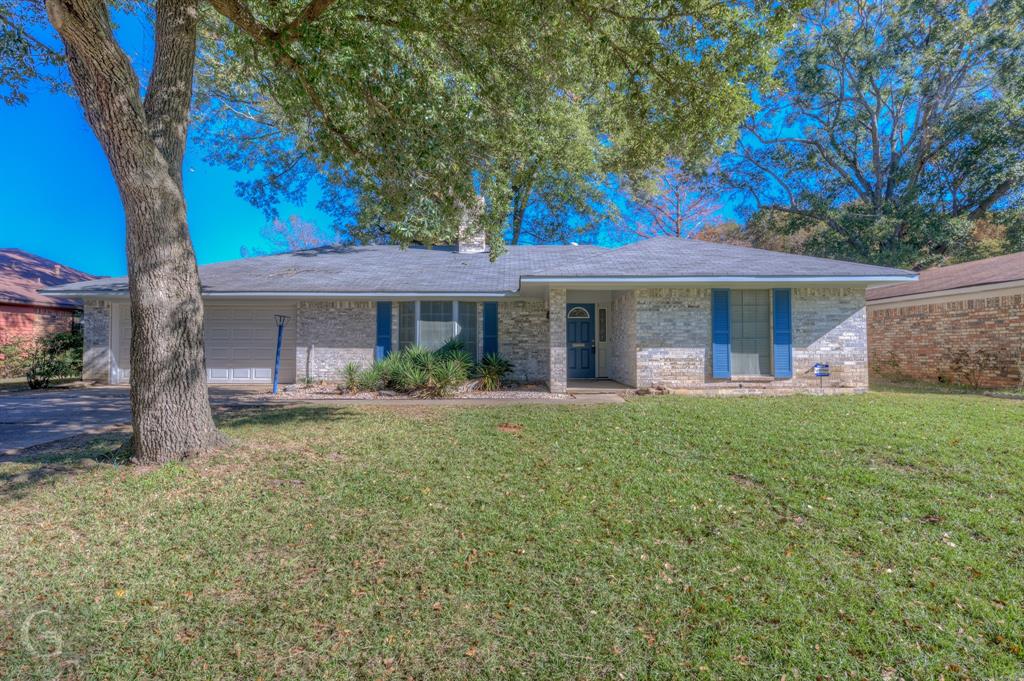 2525 Lakeway Drive Property Photo