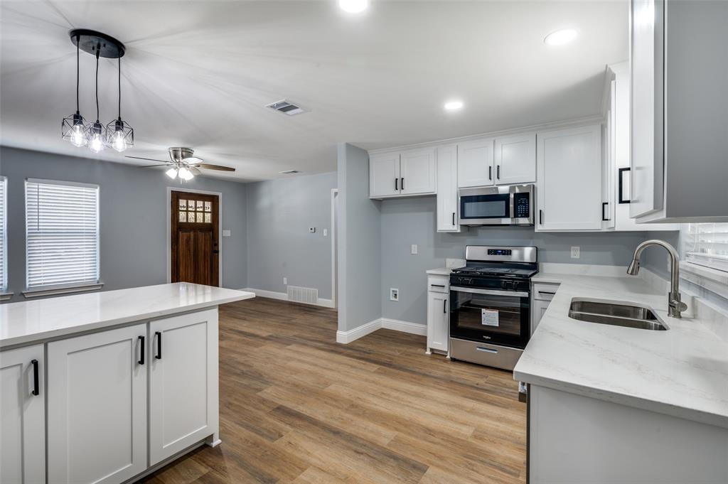 800 Skylark Drive Property Photo