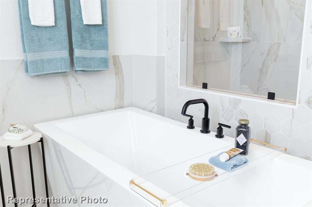 826 Montrose Drive Property Photo 27
