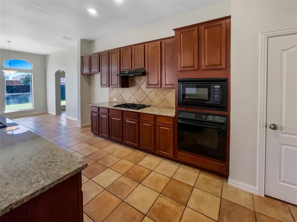 280 Brookwood Forest Drive Property Photo 6