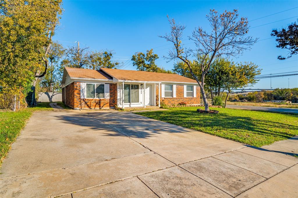 2203 Loyce Drive Property Photo