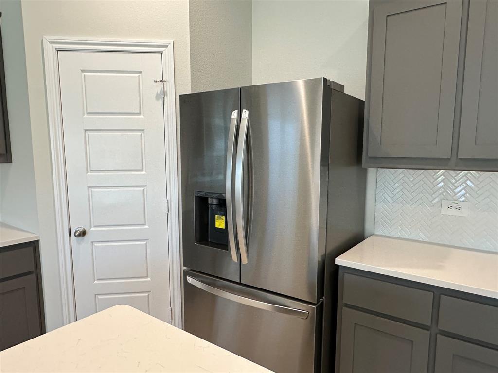 2009 Sesaro Drive Property Photo 10